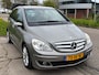 Mercedes-Benz B-klasse 170 5-Drs Airco Electric pakket Audio/CD LMV 17"Leder/Stof ABS TCS ESP EBD Trekhaak Dealeronderhoud Nw Apk!