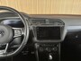 Volkswagen Tiguan 2.0 TSI 4Motion Highline Business R 2x R-line | Schuif/kantal dak | Camera