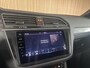 Volkswagen Tiguan 2.0 TSI 4Motion Highline Business R 2x R-line | Schuif/kantal dak | Camera