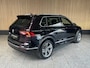Volkswagen Tiguan 2.0 TSI 4Motion Highline Business R 2x R-line | Schuif/kantal dak | Camera
