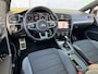 Volkswagen Golf 1.5 TSI Highline R-Line * Panorama * Bearlock * NL Auto * Virtual Cockpit * 19 inch velgen *