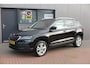 Skoda Karoq 1.5 TSI 150pk DSG ACT Business Edition Plus Trekhaak ,Side assist , Lane assist , Adaptive cruise, Stoelverwarming ,Navi, PDC , Camera etc. .