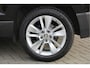 Skoda Karoq 1.5 TSI 150pk DSG ACT Business Edition Plus Trekhaak ,Side assist , Lane assist , Adaptive cruise, Stoelverwarming ,Navi, PDC , Camera etc. .