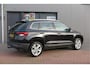 Skoda Karoq 1.5 TSI 150pk DSG ACT Business Edition Plus Trekhaak ,Side assist , Lane assist , Adaptive cruise, Stoelverwarming ,Navi, PDC , Camera etc. .