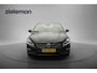 Volvo V60 2.0 D4 Momentum - Navi, Cruise, Half Leer, Clima, Trekhaak