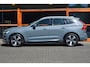 Volvo XC60 T6 Hybride AWD Ultimate Bright LONG RANGE | Luchtvering | Massage | Head-Up Display | Stoelventilatie | Panoramadak |