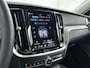 Volvo S60 2.0 B4 Plus Dark | PDC V+A en Camera | Adaptive Cruiscontrol | Stoel + Stuurverwarming | Apple Carplay - Android Auto |
