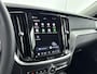 Volvo S60 2.0 B4 Plus Dark | PDC V+A en Camera | Adaptive Cruiscontrol | Stoel + Stuurverwarming | Apple Carplay - Android Auto |