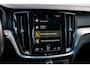 Volvo V60 2.0 T6 Recharge AWD R-Design | Plug-in Hybrid (PHEV) | Navigatie | Apple Carplay | Android Auto | Elektrische Bestuurdersstoel | Keyless Entry | Elektrische Achterklep | Sportstoelen | Stoelverwarming
