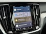 Volvo V60 T6 Automaat Plug-in hybrid AWD Plus Bright | Panoramadak | Stoel- & Stuurwielverwarming | Premium audio by Harman Kardon | Sportstoelen | Elektrisch bedienbare voorstoelen met geheugen | 19 inch lichtmetalen velgen |