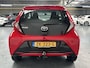 Toyota Aygo 1.0 VVT-i x-play limited Dealer onderhouden, Apple Carplay & Trekhaak!