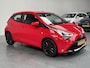 Toyota Aygo 1.0 VVT-i x-play limited Dealer onderhouden, Apple Carplay & Trekhaak!