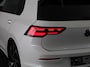 Volkswagen Golf 1.5 eTSI R-Line 150 pk Automaat (DSG) | Navigatie | Panoramadak | Parkeersensoren (Park assist) | Achteruitrijcamera | Stoelverwarming | R-Line |