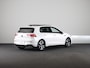 Volkswagen Golf 1.5 eTSI R-Line 150 pk Automaat (DSG) | Navigatie | Panoramadak | Parkeersensoren (Park assist) | Achteruitrijcamera | Stoelverwarming | R-Line |