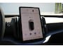 Volvo EX30 Single Motor Extended Range Plus 69 kWh | Adaptieve Cruise Control met Pilot Assist | Sfeerverlichting interieur | Premium audio by Harman Kardon | Verwarmbare voorstoelen + stuurwiel | Park Assist voor + achter | Parkeercamera | Blind Spot Information System |