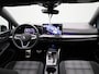 Volkswagen Golf 1.5 eHybrid GTE 272 PK| Panoramadak | 18 Inch Velgen | Head-Updisplay | Dodehoekdetectie | 360 Camera | LED Matrix | Navigatie | Stoelverwarming | Stuurwielverwarming | Black Style