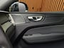 Volvo XC60 2.0 T6 Plug-in hybrid AWD Ultra Black Edition | Luchtvering | HUD | Memory | Pano | Harman/Kardon