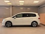 Volkswagen Touran 1.5 TSI Highline 7p | LED | ELEKT.- ACHTERKLEP | CAMERA |