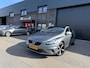 Volvo V40 2.0 T4 Business Sport | 1E EIGENAAR | 12MND GARANTIE | PANO | STANDKACHEL | LEDER | CAMERA | LED | CRUISE | STOELVERWM. |