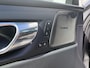 Volvo XC60 2.0 T8 Twin Engine AWD R-Design | Luchtvering | Adaptieve Cruise Control | Schuif - / Kanteldak | Stoel/Stuurverwarming | Adaptieve LED Koplampen | Memory | Head-Up Display |