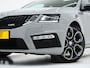 Skoda Octavia Combi 2.0 TSI RS 245PK | Panoramadak | Sportstoelen | Canton | Keyless | Carbon | Camera | Sfeerlicht | Carplay