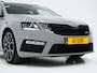 Skoda Octavia Combi 2.0 TSI RS 245PK | Panoramadak | Sportstoelen | Canton | Keyless | Carbon | Camera | Sfeerlicht | Carplay