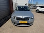 Skoda Superb Combi 1.6 TDI Champs Elysees Bj:2015 NAP!