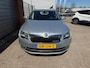 Skoda Superb Combi 1.6 TDI Champs Elysees Bj:2015 NAP!