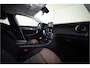 Mercedes-Benz GLA 200 Prestige 157PK | 19'' AMG Velgen | PDC | Bluetooth | Stoelverw.