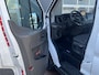 Ford Transit 350 2.0 TDCI L2H2 RWD 170pk Kastinrichting Werkplaatsinrichting Airco Cruise controle Navigatiesysteem Telefoonverbinding Parkeersensoren voor en achter 2-Persoons Bpm vrij  Sortimo Werkplaats Omvormer St
