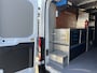 Ford Transit 350 2.0 TDCI L2H2 RWD 170pk Kastinrichting Werkplaatsinrichting Airco Cruise controle Navigatiesysteem Telefoonverbinding Parkeersensoren voor en achter 2-Persoons Bpm vrij  Sortimo Werkplaats Omvormer St