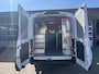 Ford Transit 350 2.0 TDCI L2H2 RWD 170pk Kastinrichting Werkplaatsinrichting Airco Cruise controle Navigatiesysteem Telefoonverbinding Parkeersensoren voor en achter 2-Persoons Bpm vrij  Sortimo Werkplaats Omvormer St