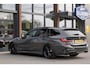 BMW 3-Serie Touring M340i xDrive High Executive Edition|Pano|360 Camera|Trekhaak|Stoel + Stuur Verwarming|Dravitgrau
