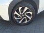 Toyota Aygo X 1.0 VVT-i S-CVT Automaat Pulse Bi-Tone | Stoelverwarming, Airconditioning, 17 inch, CarPlay, Adaptive cruise control