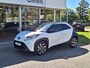 Toyota Aygo X 1.0 VVT-i S-CVT Automaat Pulse Bi-Tone | Stoelverwarming, Airconditioning, 17 inch, CarPlay, Adaptive cruise control