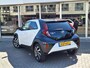 Toyota Aygo X 1.0 VVT-i S-CVT Automaat Pulse Bi-Tone | Stoelverwarming, Airconditioning, 17 inch, CarPlay, Adaptive cruise control