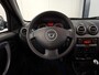 Dacia Duster 1.6 Lauréate 2wd ( Airconditioning / Trekhaak )