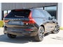 Volvo XC60 T6 Plug-in hybrid AWD Plus Dark Long Range | Trekhaak | Panoramisch schuif/kanteldak | 360 graden camera | Stoel en stuurwielverwarming | Parkeerverwarming | Adaptieve cruise control incl. BLIS |