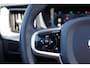 Volvo XC60 T6 Plug-in hybrid AWD Plus Dark Long Range | Trekhaak | Panoramisch schuif/kanteldak | 360 graden camera | Stoel en stuurwielverwarming | Parkeerverwarming | Adaptieve cruise control incl. BLIS |