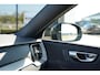 Volvo XC60 T6 Plug-in hybrid AWD Plus Dark Long Range | Trekhaak | Panoramisch schuif/kanteldak | 360 graden camera | Stoel en stuurwielverwarming | Parkeerverwarming | Adaptieve cruise control incl. BLIS |