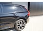 Volvo XC60 T6 Plug-in hybrid AWD Plus Dark Long Range | Trekhaak | Panoramisch schuif/kanteldak | 360 graden camera | Stoel en stuurwielverwarming | Parkeerverwarming | Adaptieve cruise control incl. BLIS |