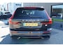 Volvo XC60 T6 Plug-in hybrid AWD Plus Dark Long Range | Trekhaak | Panoramisch schuif/kanteldak | 360 graden camera | Stoel en stuurwielverwarming | Parkeerverwarming | Adaptieve cruise control incl. BLIS |