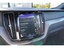 Volvo XC60 T6 Plug-in hybrid AWD Plus Dark Long Range | Trekhaak | Panoramisch schuif/kanteldak | 360 graden camera | Stoel en stuurwielverwarming | Parkeerverwarming | Adaptieve cruise control incl. BLIS |