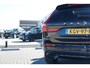 Volvo XC60 T6 Plug-in hybrid AWD Plus Dark Long Range | Trekhaak | Panoramisch schuif/kanteldak | 360 graden camera | Stoel en stuurwielverwarming | Parkeerverwarming | Adaptieve cruise control incl. BLIS |