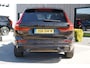 Volvo XC60 T6 Plug-in hybrid AWD Ultra Black Edition Long Range | Luchtvering | Trekhaak | HUD | Panoramisch schuif/kanteldak | Stoel en stuurwielverwarming | 21 inch | Harman Kardon | Adaptieve cruise control |