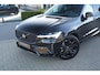 Volvo XC60 T6 Plug-in hybrid AWD Ultra Black Edition Long Range | Luchtvering | Trekhaak | HUD | Panoramisch schuif/kanteldak | Stoel en stuurwielverwarming | 21 inch | Harman Kardon | Adaptieve cruise control |