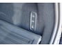 Volvo XC60 T6 Plug-in hybrid AWD Ultra Black Edition Long Range | Luchtvering | Trekhaak | HUD | Panoramisch schuif/kanteldak | Stoel en stuurwielverwarming | 21 inch | Harman Kardon | Adaptieve cruise control |