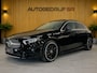 Mercedes-Benz A-klasse 250 e AMG Line Panoramadak! PDC! AMG Pakket! PDC! Weinig KM! Plug in Hybride