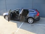 Volvo V60 1.6 D2 Momentum Automaat schuifdak recent nieuwe distributie scherpe export prijs lichte gebruik sporen