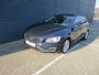 Volvo V60 1.6 D2 Momentum Automaat schuifdak recent nieuwe distributie scherpe export prijs lichte gebruik sporen